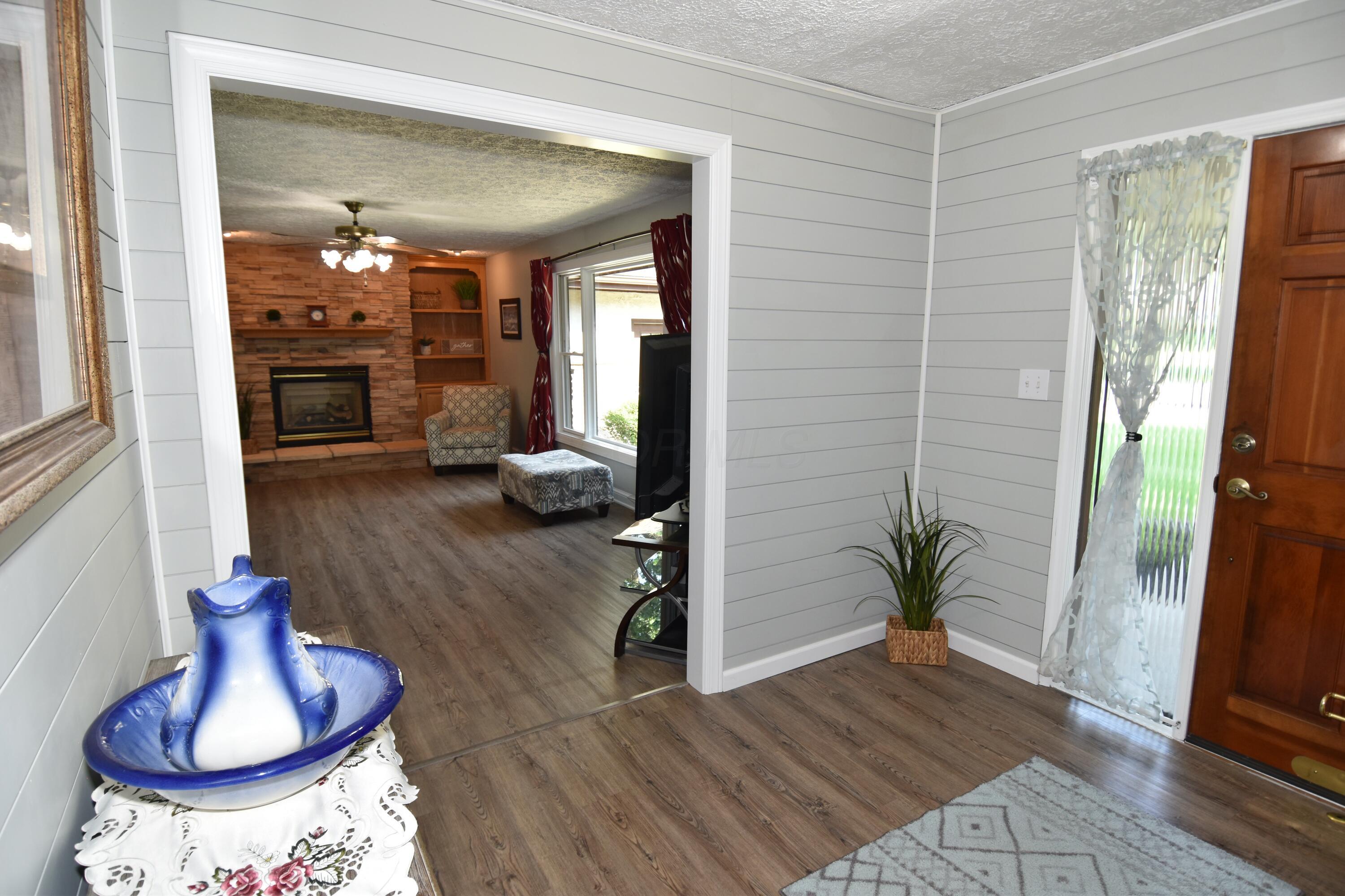 15 Tow Path Road Granville, OH 43023 - Photo 14 of 79 Ship Lap Walls!
