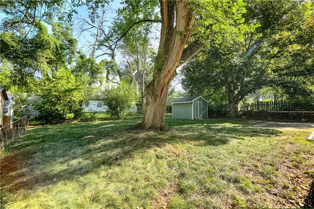 $184,900 | 8804 East 59 Terrace, Raytown, MO 64133