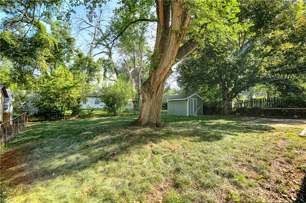 8804 East 59 Terrace Raytown, MO 64133 - Photo 18 of 24