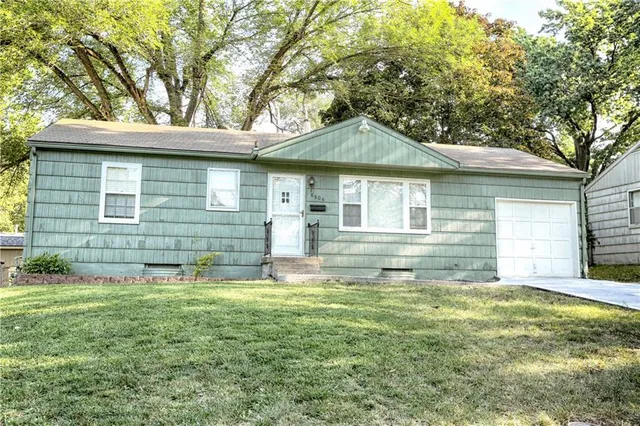 $184,900 | 8804 East 59 Terrace, Raytown, MO 64133