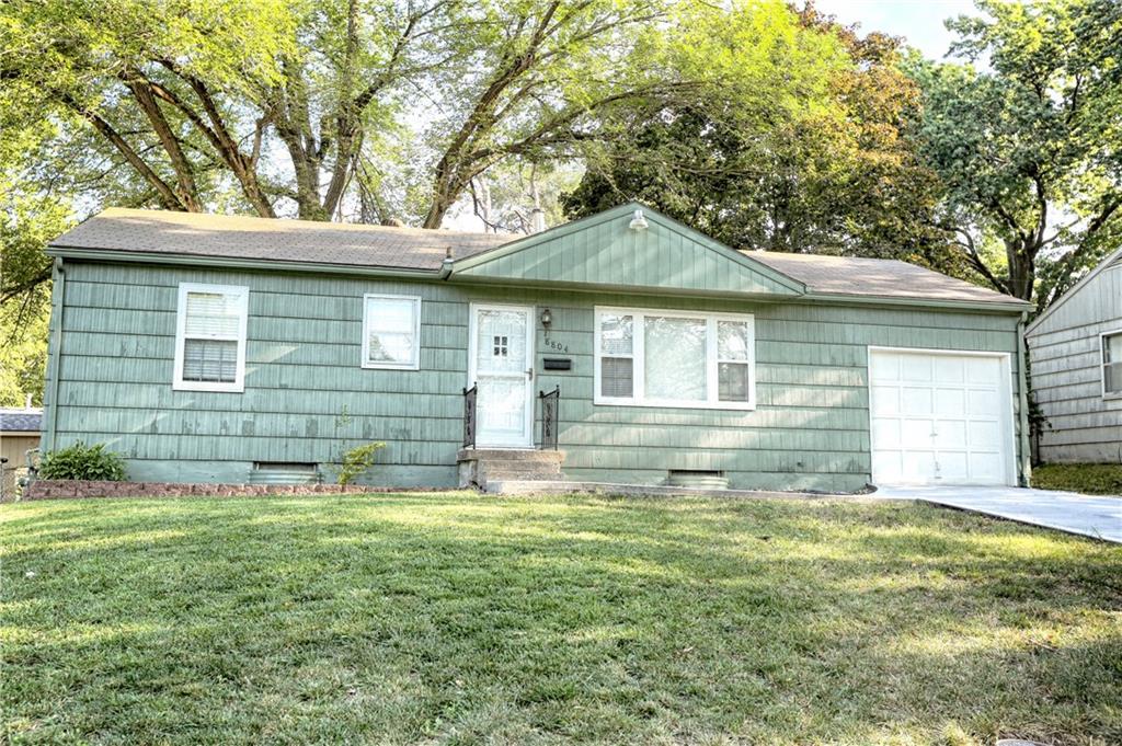 8804 East 59 Terrace Raytown, MO 64133 - Photo 2 of 24