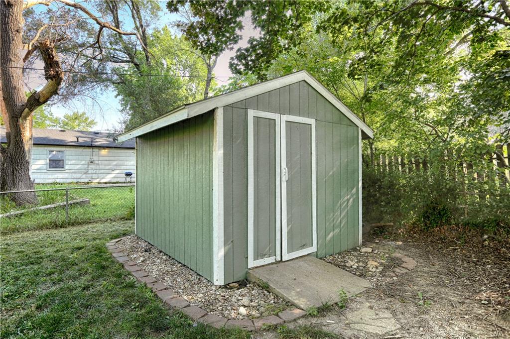 8804 East 59 Terrace Raytown, MO 64133 - Photo 21 of 24