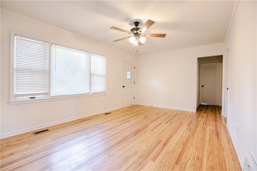 8804 East 59 Terrace Raytown, MO 64133 - Photo 5 of 24