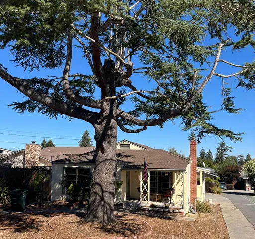 $1,498,000 | 379 Alameda De Las Pulgas, Redwood City, CA 94062