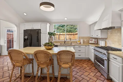 $1,498,000 | 379 Alameda De Las Pulgas, Redwood City, CA 94062