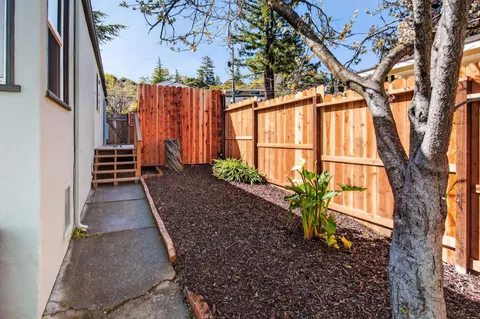 $1,498,000 | 379 Alameda De Las Pulgas, Redwood City, CA 94062