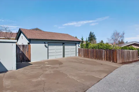 $1,498,000 | 379 Alameda De Las Pulgas, Redwood City, CA 94062