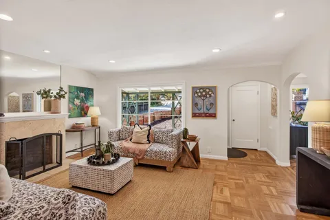 $1,498,000 | 379 Alameda De Las Pulgas, Redwood City, CA 94062