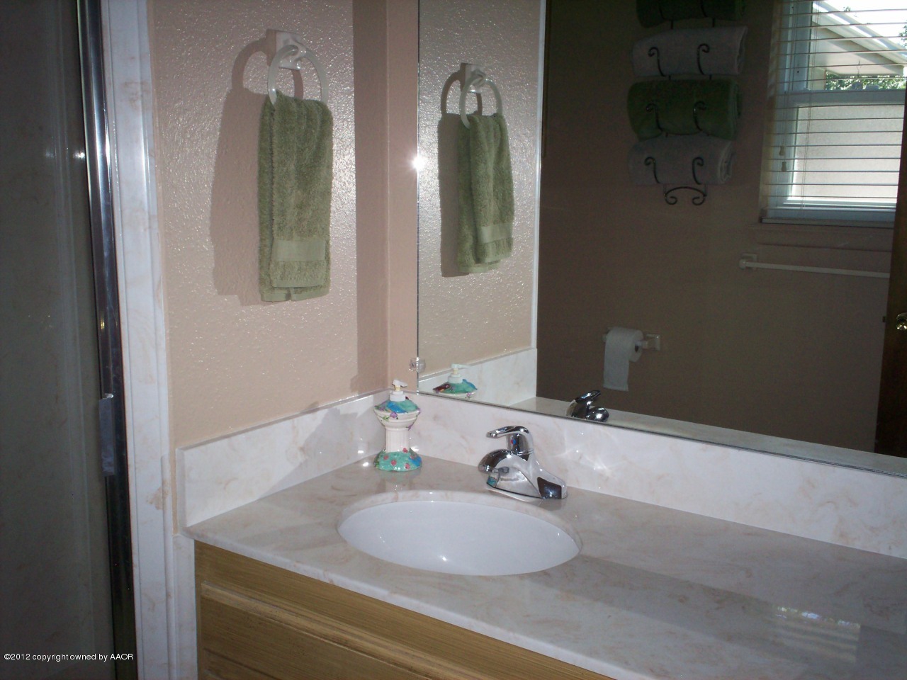 6020 Hanson Road Amarillo, TX 79106 - Photo 11 of 39 bathroom