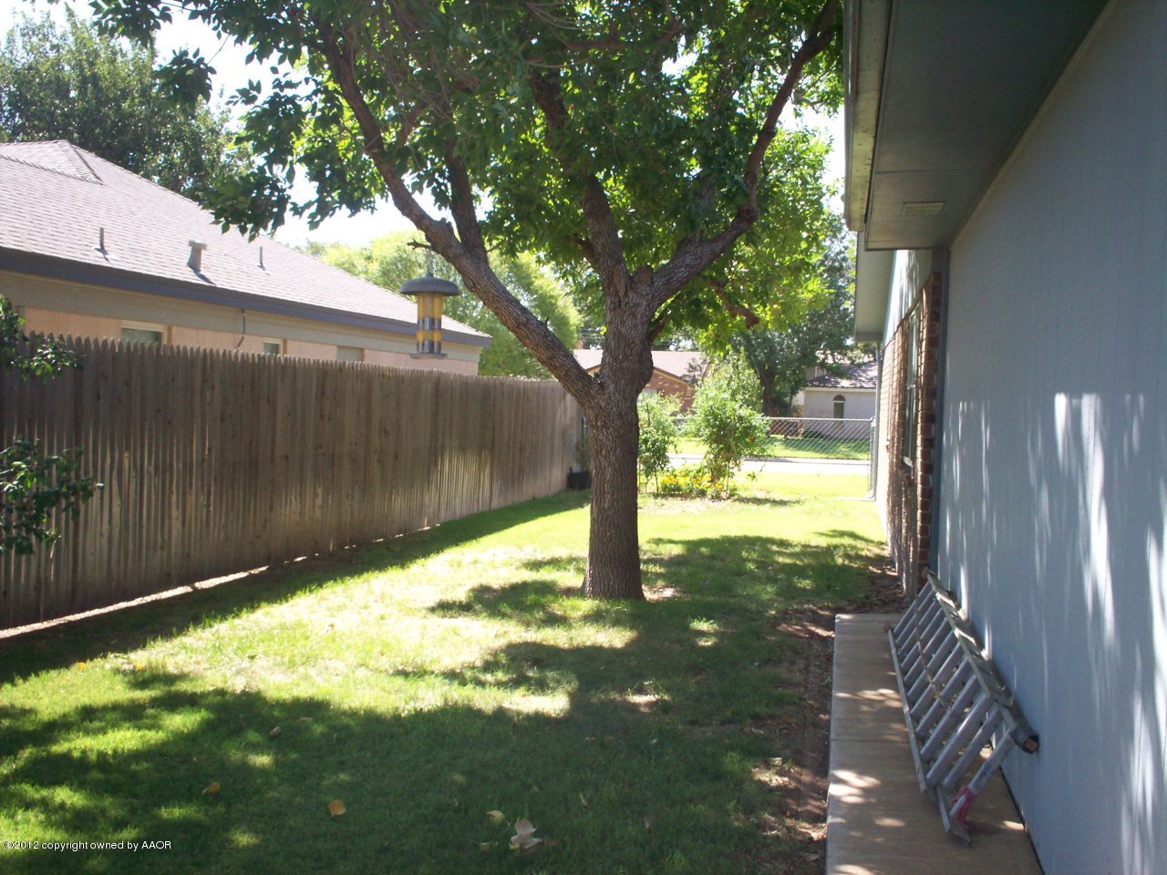 6020 Hanson Road Amarillo, TX 79106 - Photo 23 of 39 side yard