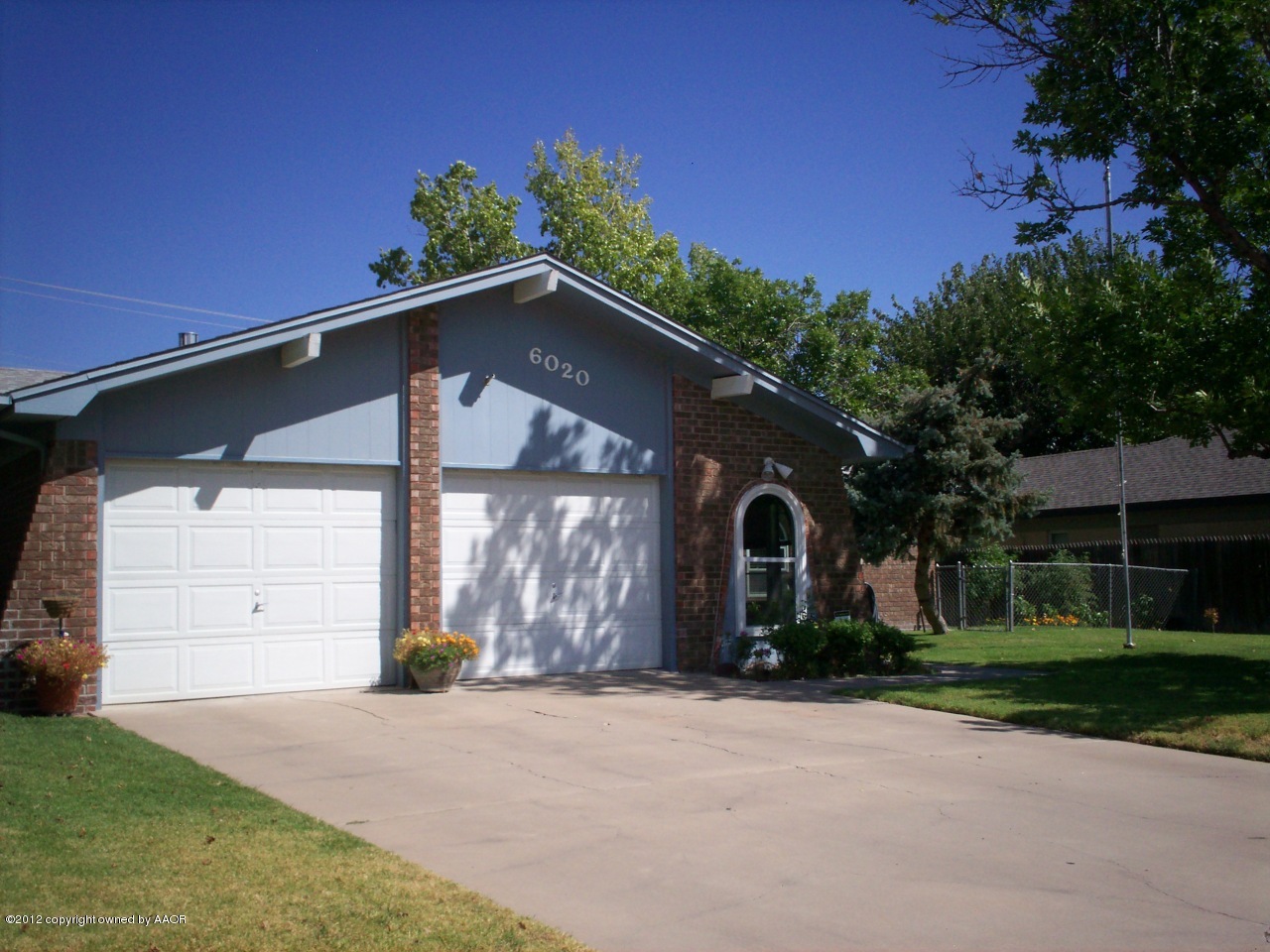 6020 Hanson Road Amarillo, TX 79106 - Photo 28 of 39 front garage