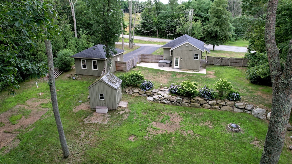 15 Slab Bridge Road Freetown, MA 02702 - Photo 37 of 39 a front view of a house with garden
