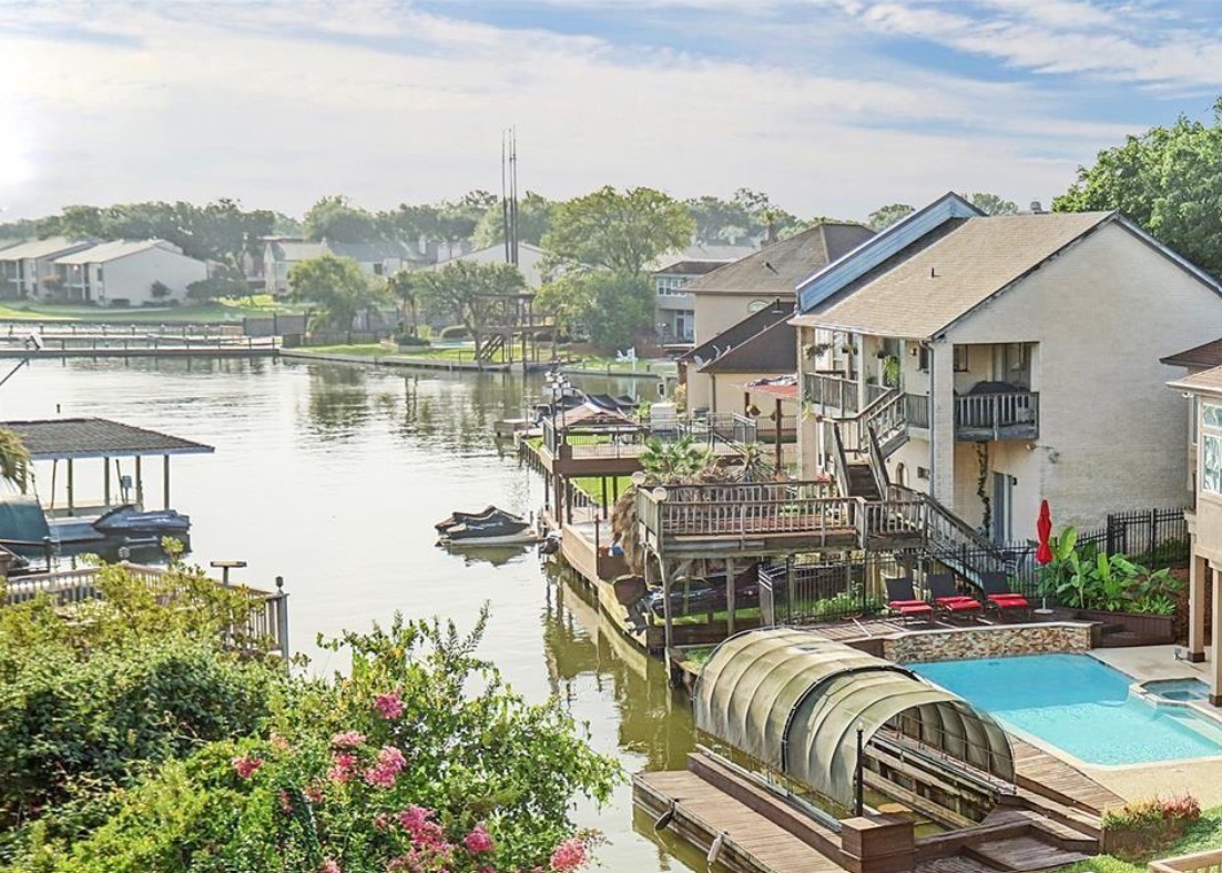 277 Capetown Conroe, TX 77356 - Photo 10 of 10 Wake up to stunning waterfront views and enjoy direct access to the water from this exceptional lakeside setting. Perfect for boating, entertaining, and embracing the waterfront lifestyle.