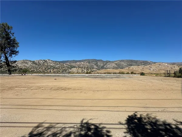 $200,000 | 5328 Lake Isabella Boulevard, Lake Isabella, CA 93240
