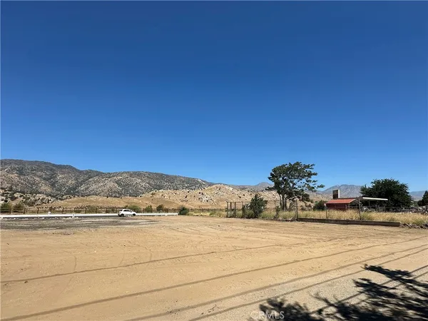 $200,000 | 5328 Lake Isabella Boulevard, Lake Isabella, CA 93240