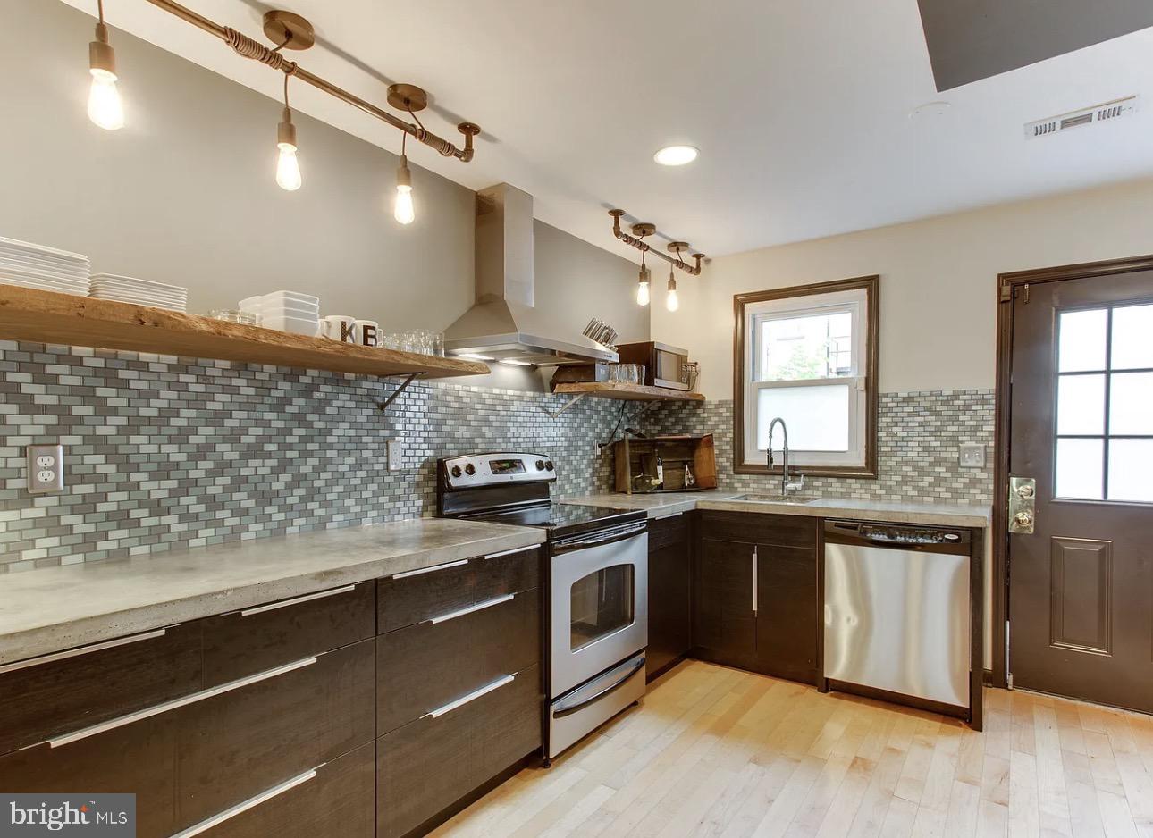 1634 Kramer Street Northeast Washington, DC 20002 - Photo 5 of 10 Gallery Image 5