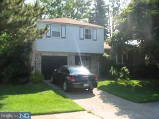 9715 Chapel Road Philadelphia, PA 19115 - Photo 1 of 3