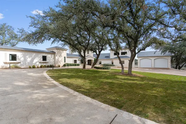a view of a house with a outdoor space