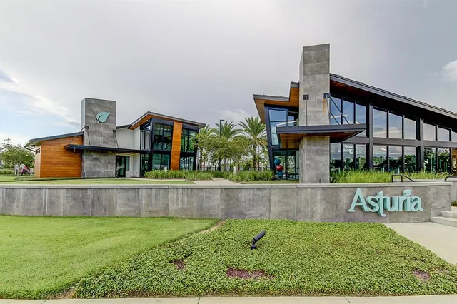 $540,000 | 2790 Satilla Loop, Odessa, FL 33556