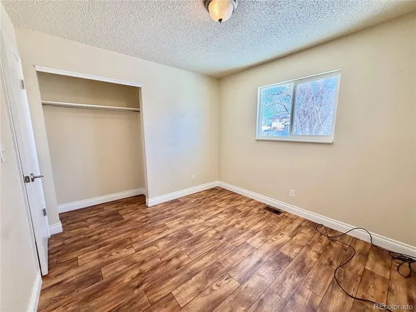 $1,795 | 811 South Chestnut Street, Elizabeth, CO 80107