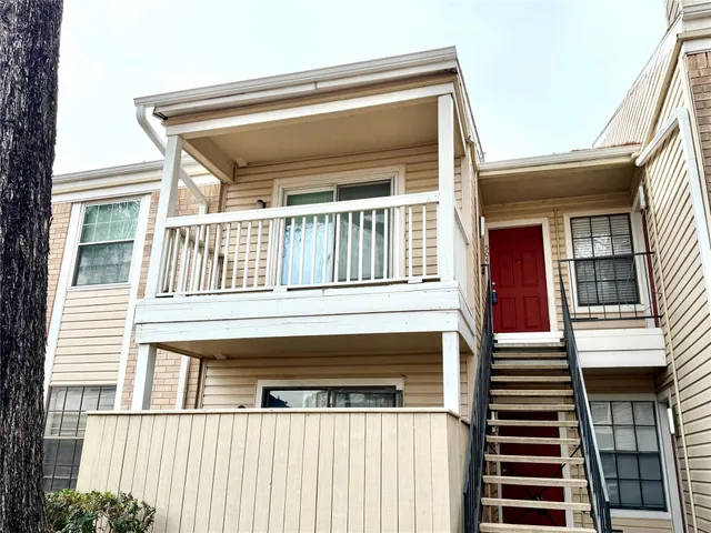 $1,250 | 2750 Holly Hall Street, Unit 504, Houston, TX 77054