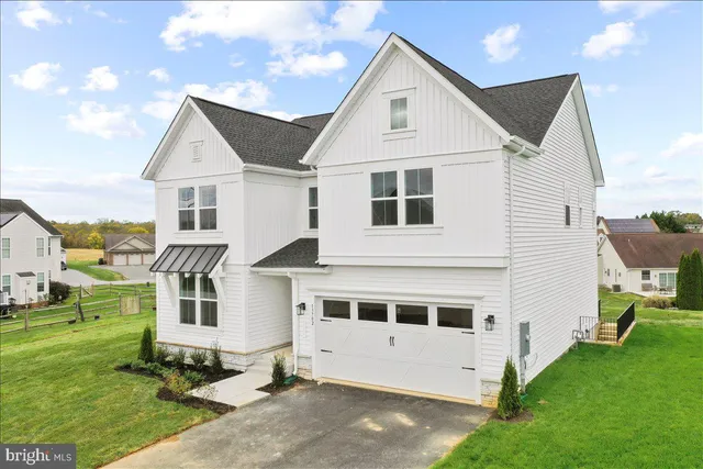 $624,999 | 13702 Pulaski Drive, Hagerstown, MD 21742