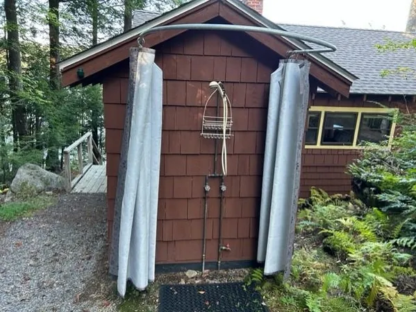 $1,300 | 792 Bunker Road, New London, NH 03257