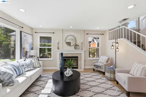 $1,350,000 | 3711 Kamp Drive, Pleasanton, CA 94588