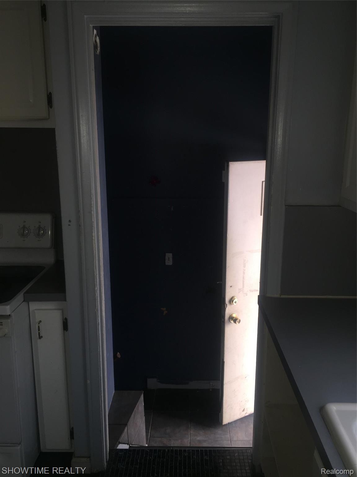 6389 Evergreen Road Detroit, MI 48228 - Photo 52 of 73 IMG-9543.JPG