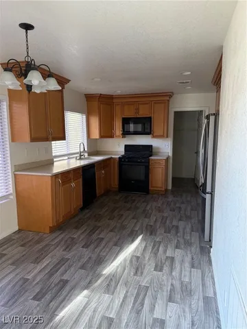 $2,300 | 275 Calliope Drive, Henderson, NV 89074