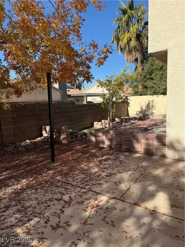 $2,300 | 275 Calliope Drive, Henderson, NV 89074