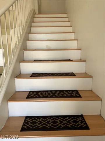 $2,300 | 275 Calliope Drive, Henderson, NV 89074