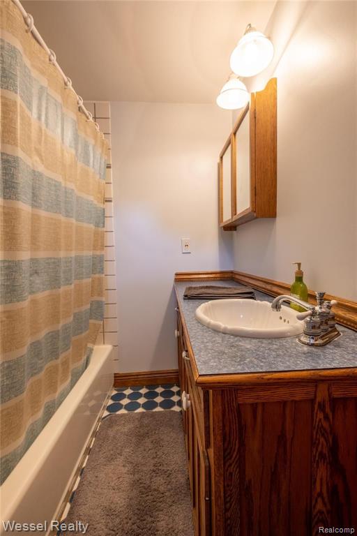 58830 Lind Road Washington, MI 48094 - Photo 16 of 34