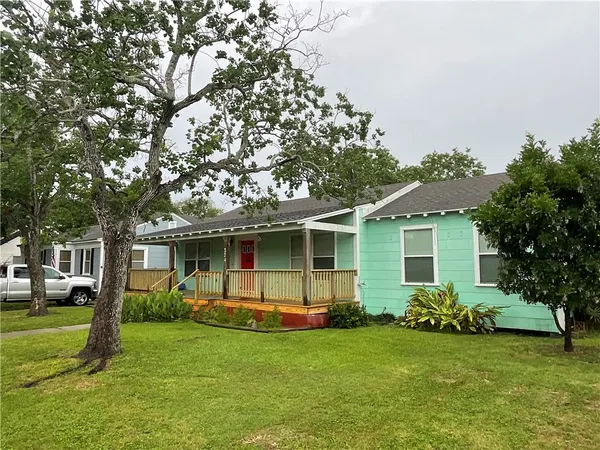 $1,875 | 324 South Morningside Drive, Corpus Christi, TX 78404