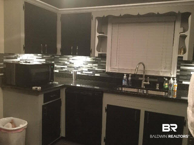 1258 Peabody Drive Mobile, AL 36618 - Photo 2 of 5