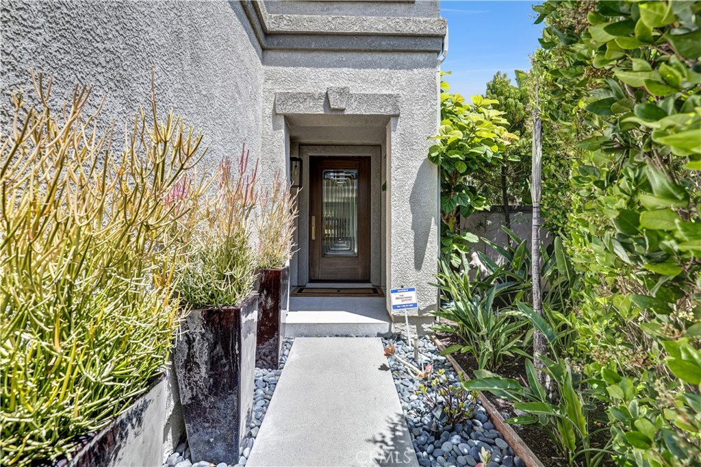 10 Monaco Dana Point, CA 92629 - Photo 3 of 51