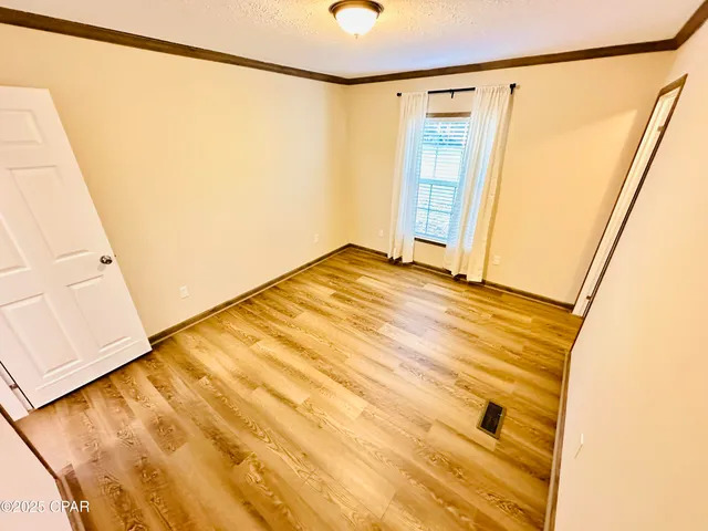 $199,999 | 6815 Welcome Church Road, Grand Ridge, FL 32442