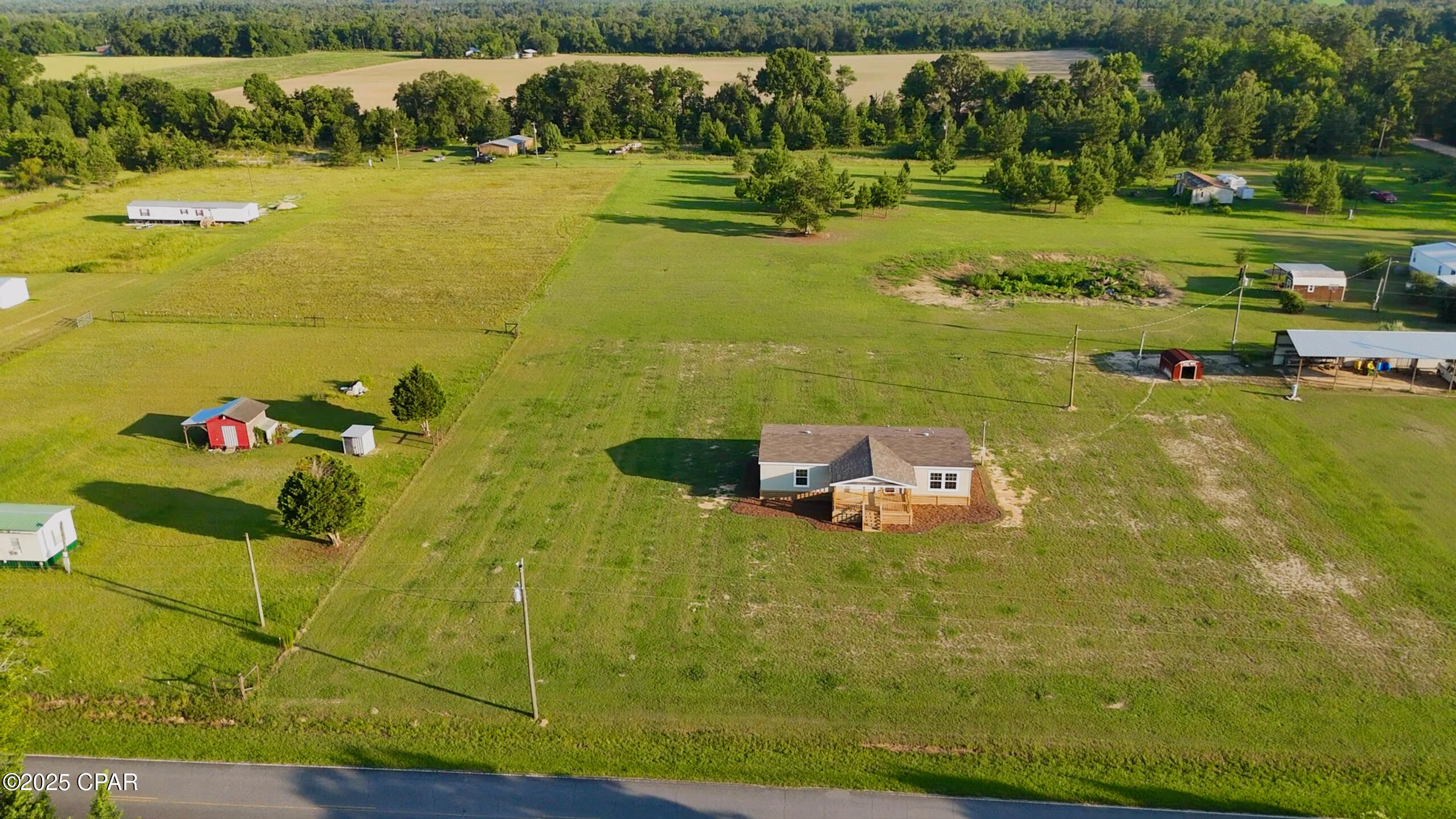 6815 Welcome Church Road Grand Ridge, FL 32442 - Photo 20 of 23