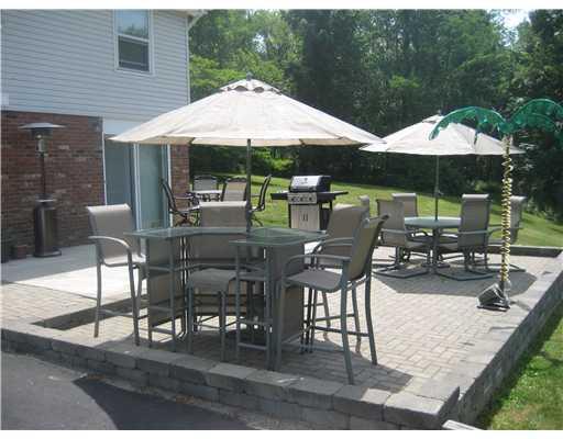 416 Nike Road Coraopolis, PA 15108 - Photo 14 of 18 Patio/Deck.