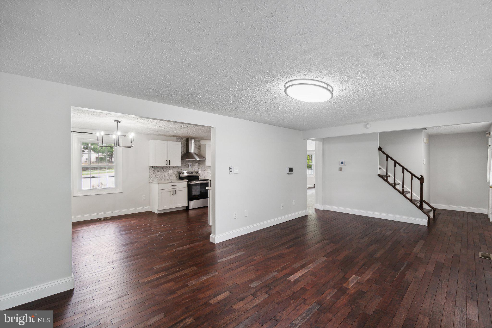 18905 Perrone Drive Germantown, MD 20874 - Photo 2 of 37