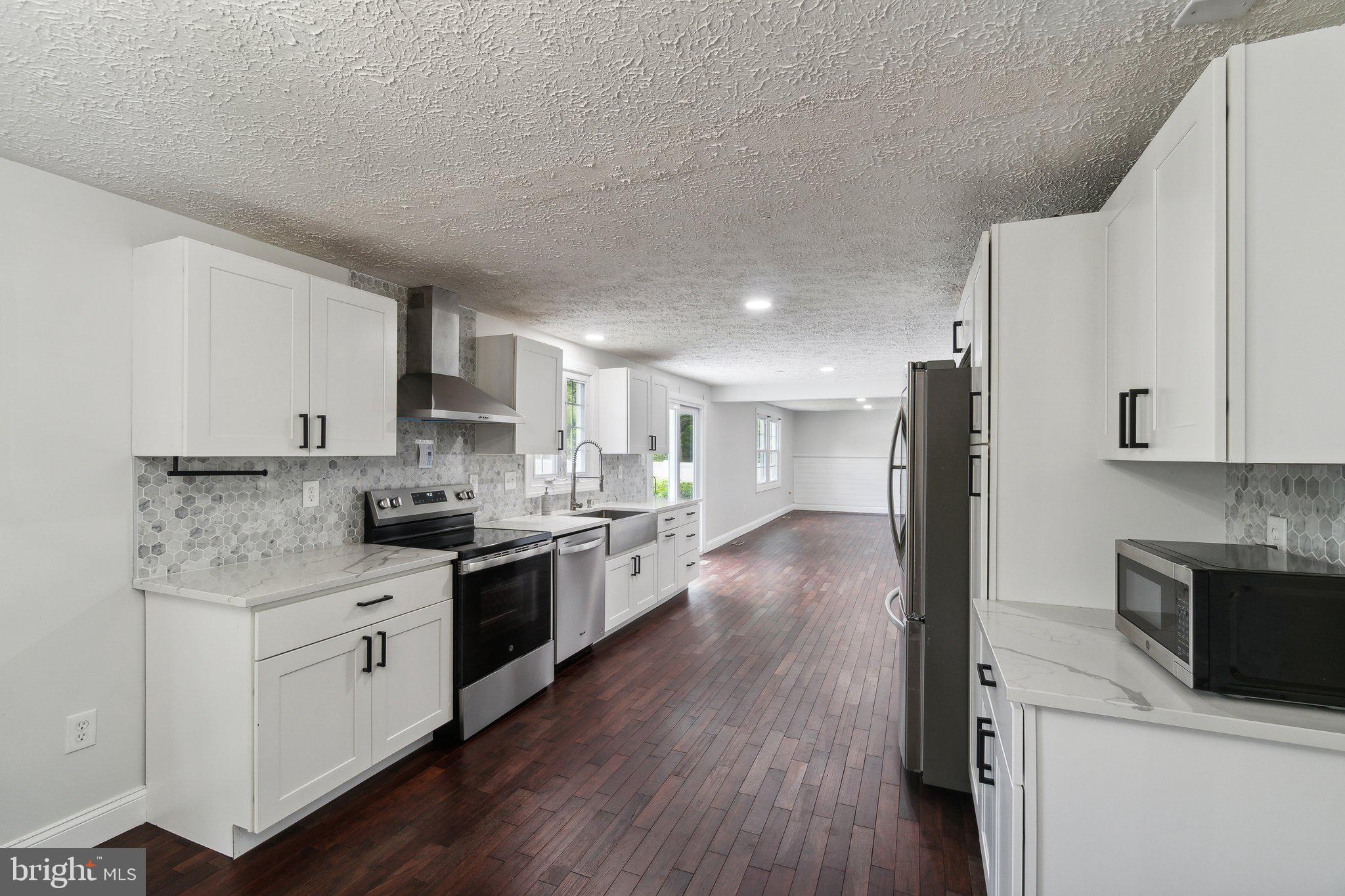 18905 Perrone Drive Germantown, MD 20874 - Photo 5 of 37