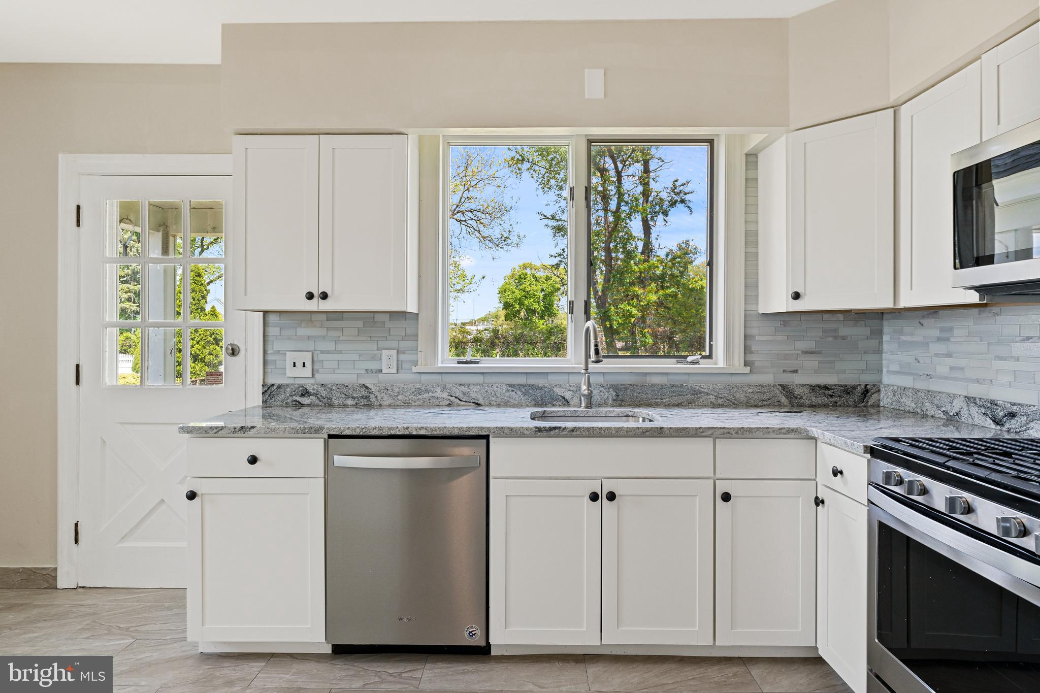 24 North Chester Avenue Riverside, NJ 08075 - Photo 11 of 24