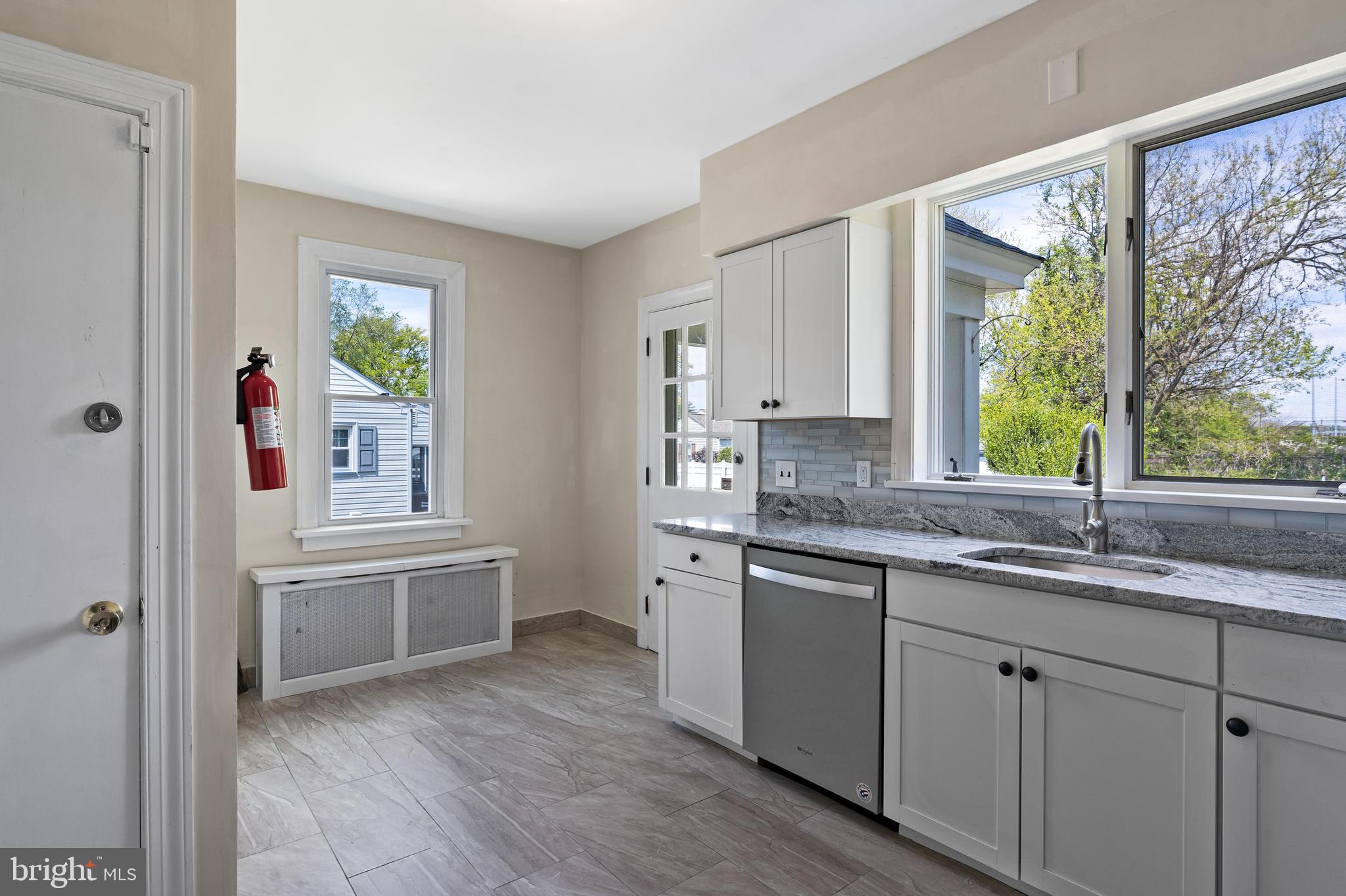 24 North Chester Avenue Riverside, NJ 08075 - Photo 9 of 24