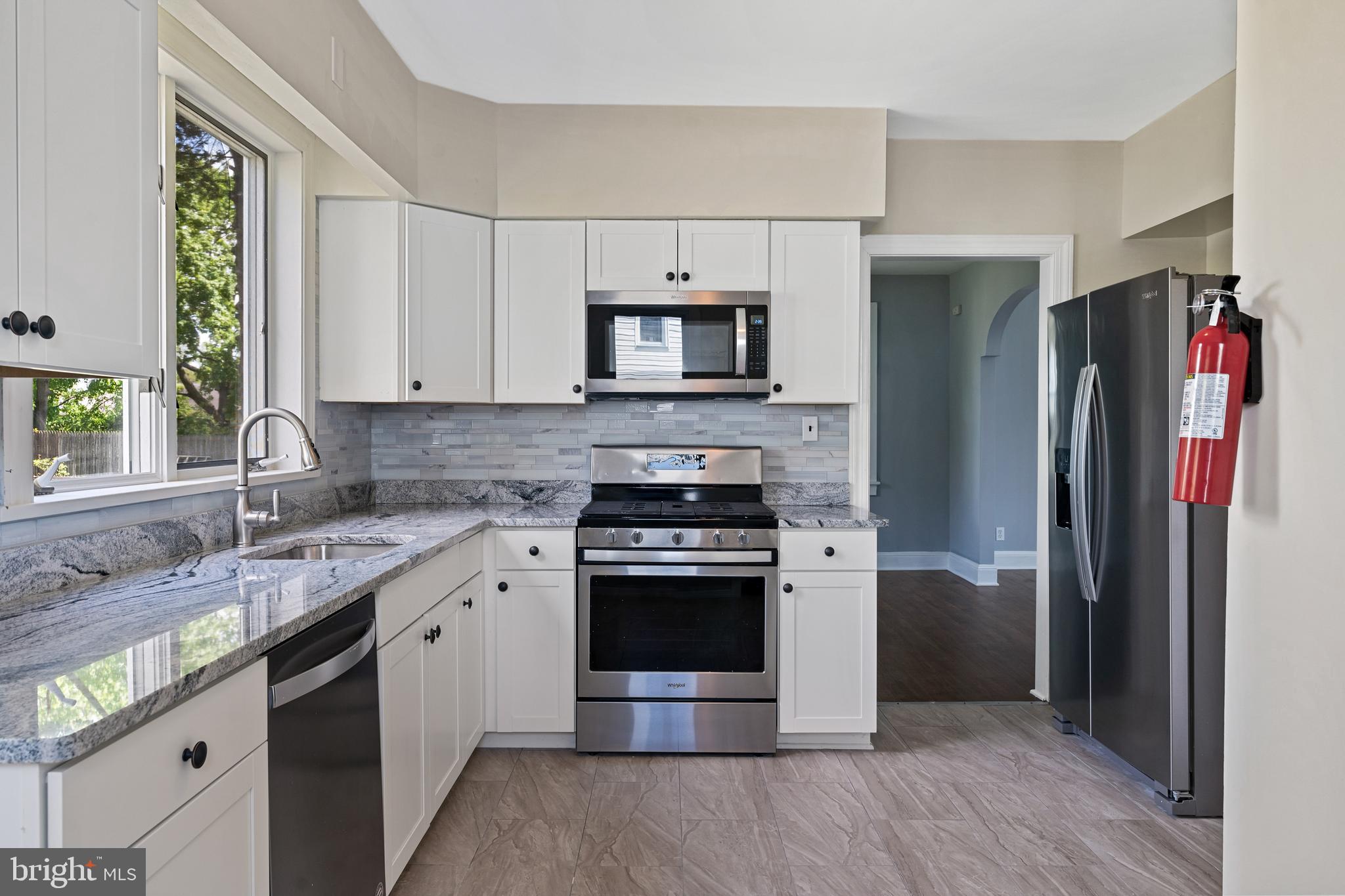 24 North Chester Avenue Riverside, NJ 08075 - Photo 10 of 24