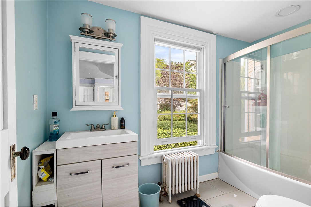 34 Congdon Street Providence, RI 02906 - Photo 24 of 46 Full Bathroom #2