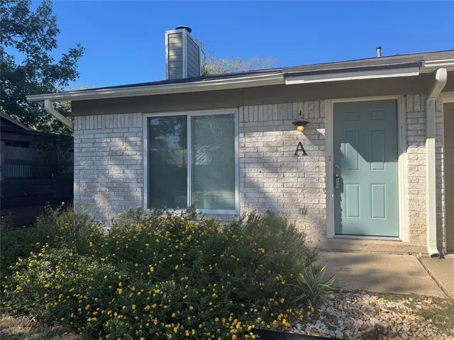 $1,695 | 6204 Linda Lane, Unit A, Austin, TX 78723