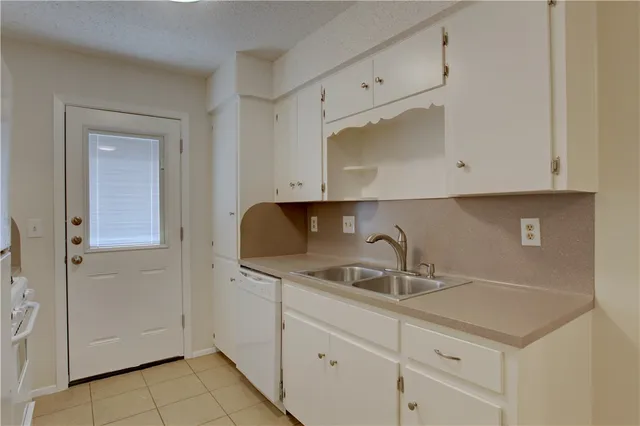 $1,695 | 6204 Linda Lane, Unit A, Austin, TX 78723