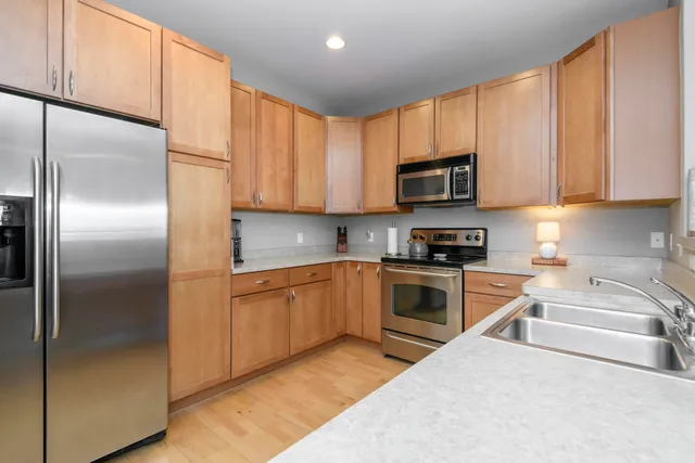 $230,000 | 3930 South Lake Drive, Unit 302, St. Francis, WI 53235