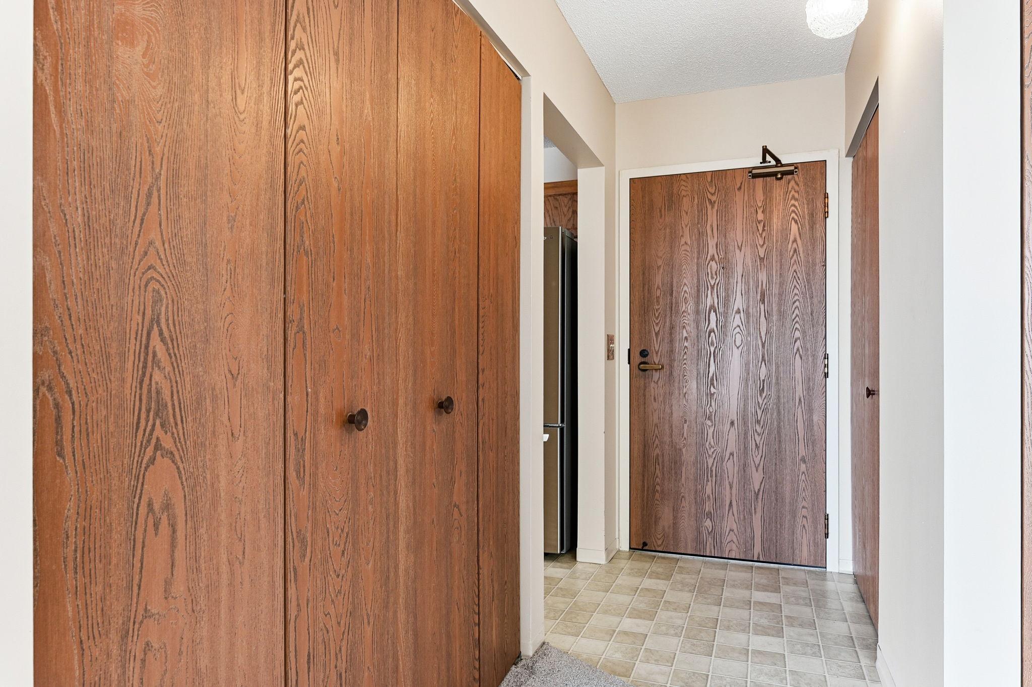 2601 Kenzie Terrace, Unit 425 St. Anthony, MN 55418 - Photo 10 of 23