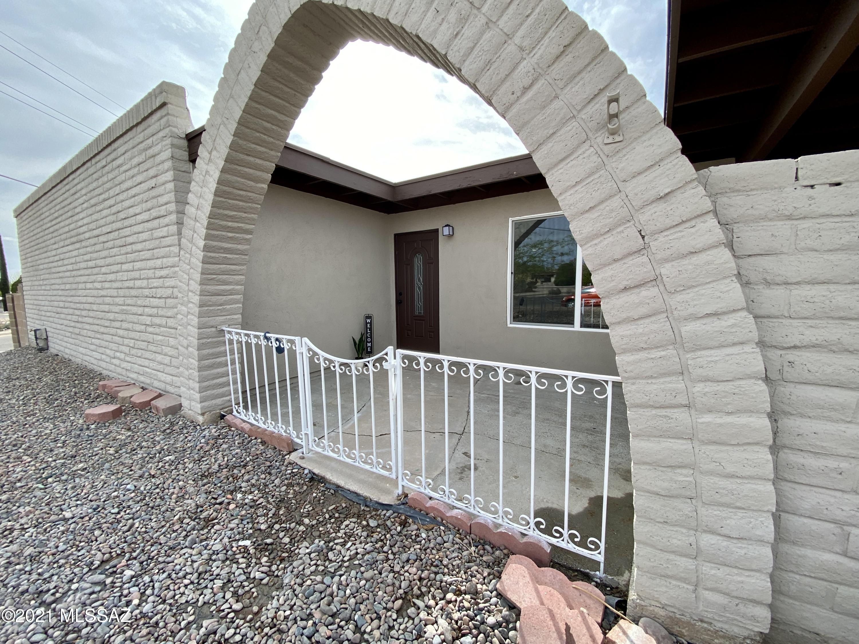 9341 East Stella Road Tucson, AZ 85730 - Photo 4 of 36 Gallery Image 4